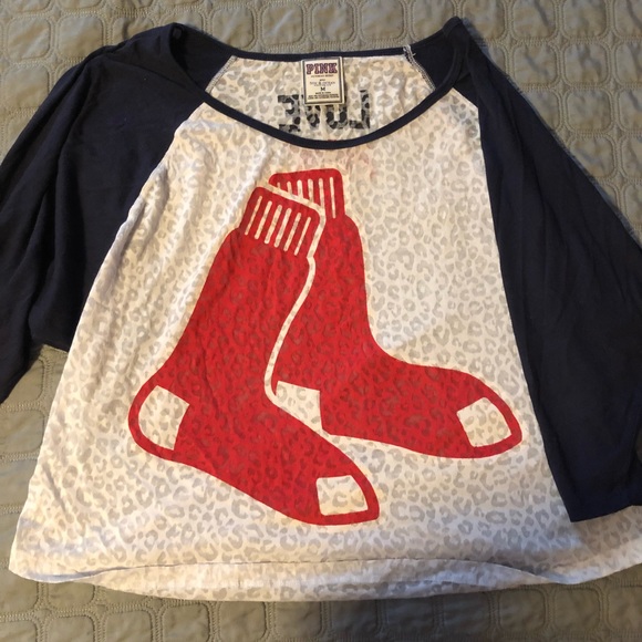 Victoria’s Secret PINK Boston Red Sox 3/4 tee - Picture 1 of 3